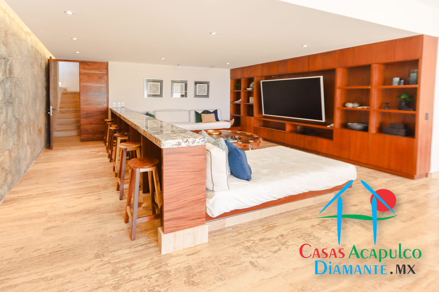 La Roqueta - Sala de televisión 1